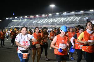 BIB: 2785, 81257, 2939, 261
                            <button type="button" onclick="openModal(10906441)" class="btn btn-primary btn-sm float-right btn-popup" data-toggle="modal" data-target=".modal-high-quality">
                        <i class="fas fa-shopping-cart"></i> Add to Cart
                    </button>
                                            <button type="button" onclick="isThisMe(10906441, true)" class="btn btn-success btn-sm float-right btn-popup btn-isme hidden" data-toggle="tooltip" data-placement="bottom" title="นี่คือรูปของคุณใช่ไหม คลิกที่นี่เพื่อเอาเข้าอัลบั้ม">
                        <i class="fas fa-plus"></i> Add to album
                    </button>
                    <button type="button" onclick="isThisMe(10906441, false)" class="btn btn-warning btn-sm float-right btn-popup btn-isnotme hidden">
                        <i class="fas fa-ban"></i> Remove from album
                    </button>